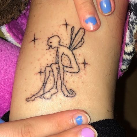 Stick Poke Tattoo, Funky Tattoos, Sick Tattoo, Handpoke Tattoo, Stick N Poke Tattoo, Poke Tattoo, Dainty Tattoos, Aesthetic Tattoo, Dream Tattoos