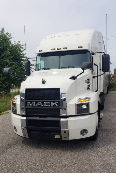 Mack Trucks For Sale, Trucks For Sell, Buy A New Car, Truck Living, Accident Injury, Delivery Truck, Will To Live, Mack Trucks, Successful Career