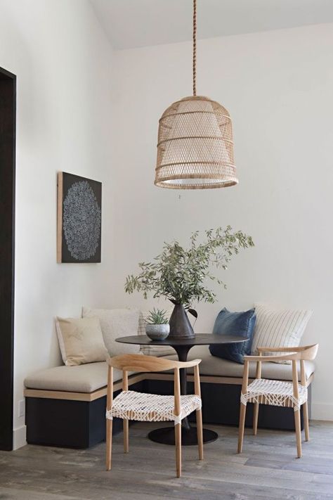 Untitled Friday Inspiration, Nook Ideas, Kitchen Nook, Dining Nook, Dining Room Inspiration, Small Dining, Decor Minimalist, Styling Ideas, Dining Room Design