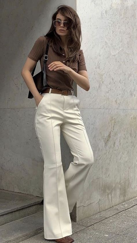 Beige Clothes, 2022 Style, Cool Winter, Clothes Winter, Stylish Work Attire, Business Casual Outfits For Work, Classy Work Outfits, Stylish Work Outfits, Beige Aesthetic