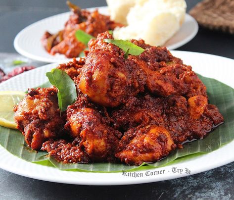 Chicken Ghee Roast, Ghee Roast, Spicy Prawns, Boiled Chicken Breast, Chicken Tikka Masala Recipes, Veg Curry, Indian Chicken Recipes, Almond Chicken, Goan Recipes