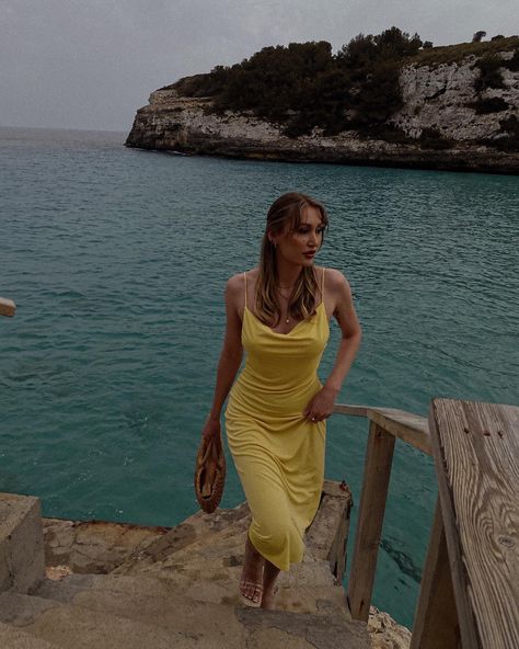 Yellow dress, zara dress, mallorca, vacation, moody Zara Yellow Dress, Yellow Long Dress, Europe Aesthetic, Dress Zara, Zara Dress, Dress Inspo, Photo Inspo, Zara Dresses, Yellow Dress