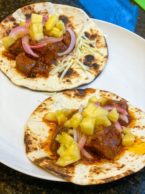 Recipe: Citrus-Braised Pork Tacos Pork Taco, Cooks Country, Cooks Country Recipes, Mexican Pork, Boneless Pork Shoulder, Country Recipes, Steak Tacos, Pork Tacos, Orange Sauce