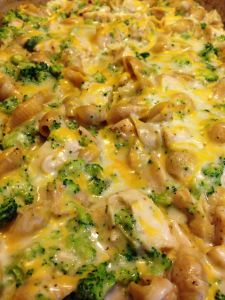 Broccoli Chicken Alfredo, Chicken Broccoli Alfredo, Slow Carb, Broccoli Alfredo, Broccoli Chicken, Crockpot Casserole, Dirty Rice, Fast Recipes, Cajun Chicken