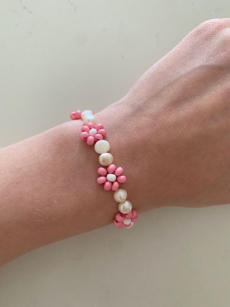 Bracelets Easy, Diy Bracelets Easy, Handmade Jewelry Tutorials, Jewelry Inspo, Jewelry Tutorials, Diy Jewellery, Diy Bracelets, Beaded Bracelet, Confetti