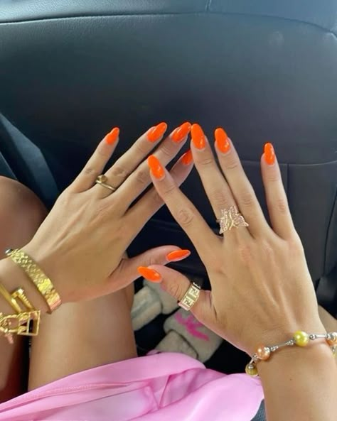 august nails 2024 #AugustNails2024 #SummerNailTrends #ChicManicure #NailArtIdeas #TrendyNails #2024NailDesigns #NailInspo #StylishNails #SummerBeauty #NailGoals Nails Spring Break, Color Trends 2024, Spring Break Nails, August Nails, Wow Nails, May Nails, Nail Color Trends, Broken Nails, Vacation Nails