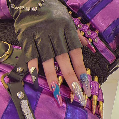 #선미 #SUNMI #nails #jinx #arcane Jinx Arcane, Nails Only, Nails Desing, Aesthetic Kpop, Feeling Sick, My Nails, Cosplay Outfits, Winter Fashion Outfits, Types Of Fashion Styles