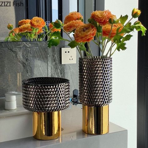 Luxury Vase, Nordic Vase, Glass Vase Decor, Vase Noir, Modern Vases, Glass Flower Vases, Gold Vases, Mid Century Modern Decor, Vase Design