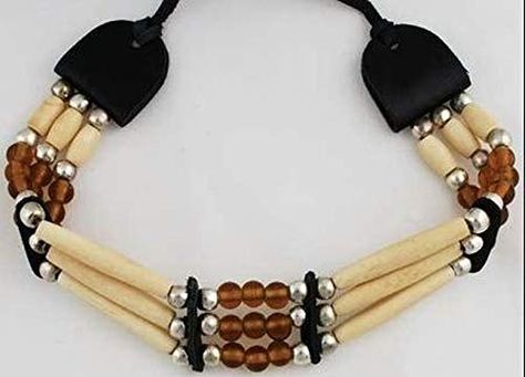 Bone Choker, Making Jewelry For Beginners, Indian Accessories, Mountain Men, Beadwork Necklace, Native Beadwork, Native American Beadwork, Native Jewelry, Leather Chokers