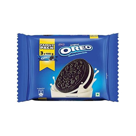 Cadbury Oreo Vanilla Flavour Cookie Sandwich Cream Biscuit, Pack of 3x100g Family Pack Cadbury Oreo, Oreo Ice Cream Sandwich, Sandwich Cream, Sandwich Biscuits, Oreo Biscuits, Oreo Cream, Cookie Sandwich, Oreo Chocolate, Oreo Flavors