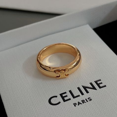 Celine Ring, Celine Jewelry, Couple Ring Design, Jewelry Fashion Trends, Gold Ring Sets, Jewelry Lookbook, Spring Outfits Women, Jewelry Photography, Couple Rings