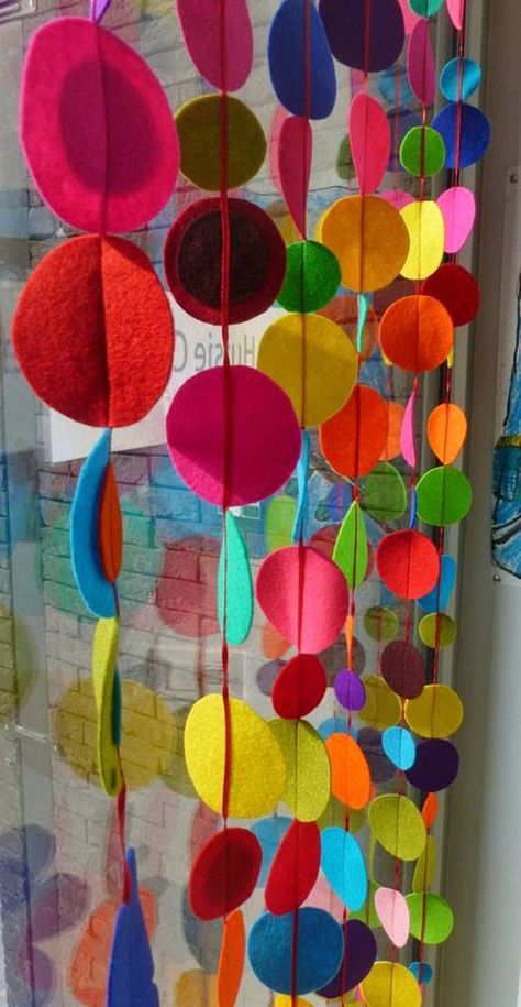 Hand Crafts, Diy Simple, Diy Window, Paper Towel Roll Crafts, Diy Furniture Plans Wood Projects, Diy Wall, Window Decor, Paper Towel, Felt Crafts