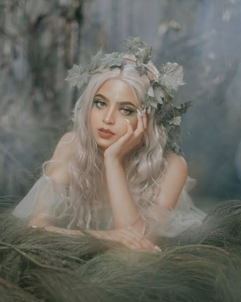 Blonde Woman Photography, Fairy Aesthetic Photoshoot, Cottagecore Faerie, Princess Poses, Princess Shoot, Mystic Girl, Pre Debut Photoshoot, Whimsical Photoshoot, Forest Goddess