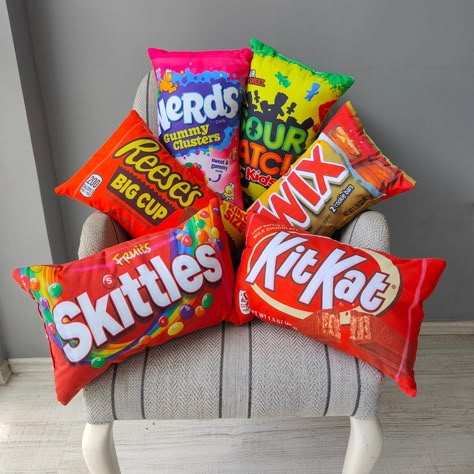 Weird Decor Ideas, Food Home Decor, Comfortable Decor, Candy Pillows, Food Pillows, Pillow For Neck, Nerds Candy, Girly Room Decor, Car Pillow