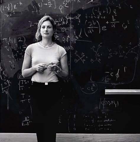 Physics Girl Aesthetic, Engineering Aesthetic Female, Female Professor Aesthetic, Researcher Aesthetic, Female Mathematicians, Lisa Randall, Stem Girl, Physics Aesthetic, Professor Aesthetic