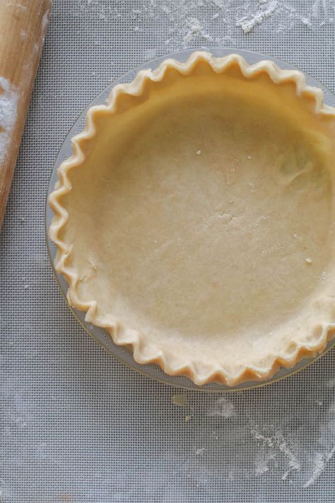 Simple Pie Crust Simple Pie Crust, Simple Pie, Pie Crust Recipe Easy, All Butter Pie Crust, Gluten Free Pie Crust, Easy Pie Crust, Pie Crust Recipe, Applesauce Cake, Gluten Free Pie