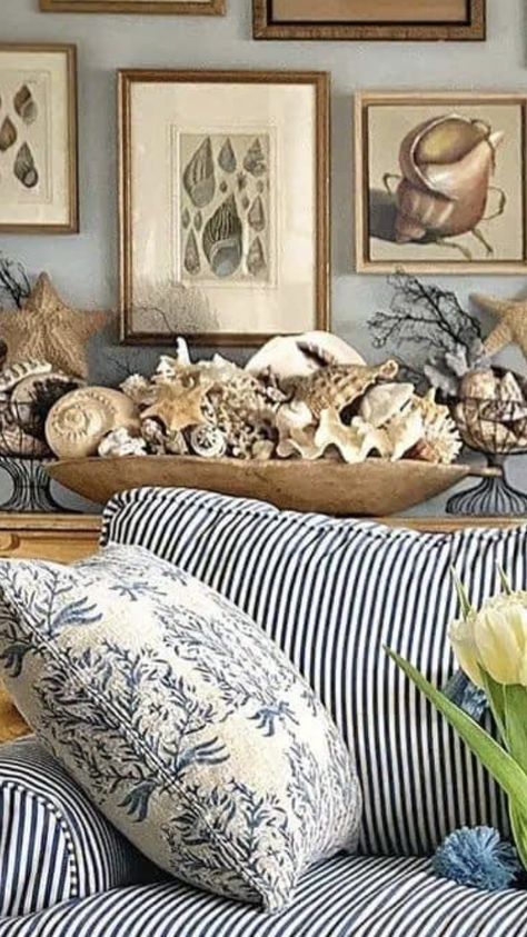 Ideas Bedroom Decoration, Teen Bedroom Ideas, Bedroom Decoration Ideas, Coastal Cottage Decorating, British Colonial Decor, Modern Style Bedroom, British Colonial Style, Blue White Decor, Seaside Decor