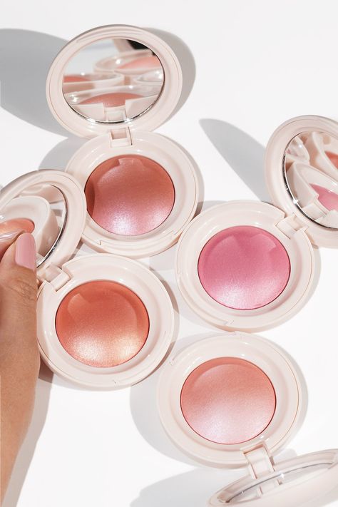 Rare Beauty Soft Pinch Luminous Blush - The Beauty Look Book Makeup On Face, Glossier Blush, Rare Beauty Soft Pinch, Rare Beauty Blush, Makeup Pinterest, Rare Beauty Makeup, Selena Gomez Makeup, Makeup And Perfume, Sephora Sale