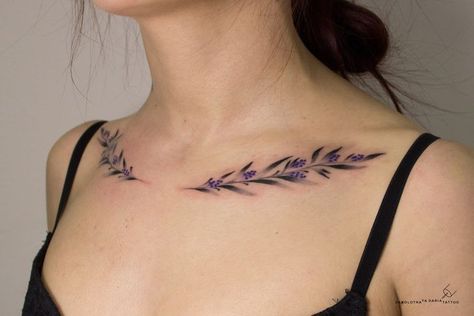 Necklace Tattoo, Bone Tattoos, Gorgeous Tattoos, Dope Tattoos For Women, Stylist Tattoos, Tattoo Bracelet, Collar Bone Tattoo, Dope Tattoos, New School