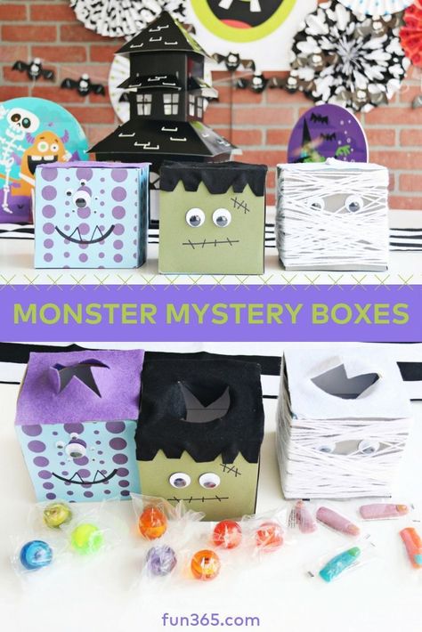 Make these spooky mystery boxes to keep kids busy during a Halloween party! Let kids stick their hands in each box and pull out some creepy crawly prizes. Halloween Feel Box Ideas, Halloween Mystery Box Ideas, Juegos Halloween, Mystery Box For Kids, Halloween Party Boxes, Mystery Box Ideas, Halloween Candy Box, Halloween Craft Activities, Room Parent