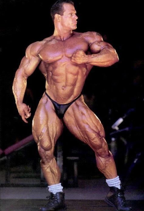 Man Posing, Body Builders, Bodybuilders Men, Big Muscles, Men's Muscle, Body Builder, Body Poses, Muscular Men, Bodybuilding Workouts