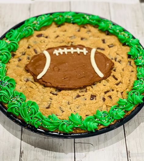 Cookie Cake Football Designs, Football Birthday Cakes For Boys, Football Cookie Cake Designs, Superbowl Cookie Cake, Super Bowl Cookie Cake, Football Cookie Cake, Football Cake Ideas, Football Cakes, Football Cakes For Boys