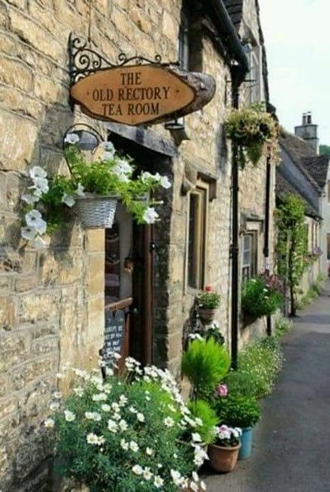 Old English Village, English Cafe, Cottage Cafe, English Tea Room, Country Cafe, Wiltshire England, Castle Combe, Tea Shops, English Village