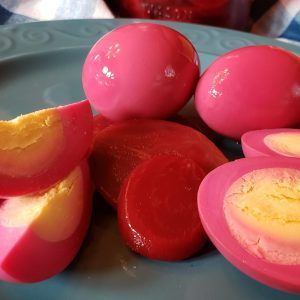 Pickled Eggs With Beets, Pickled Red Beet Eggs Recipe, Pickeled Eggs, Red Beet Eggs Recipe, Beets And Eggs, Red Beets Recipe, Pickles Eggs, Pickled Beets And Eggs, Red Beet Eggs