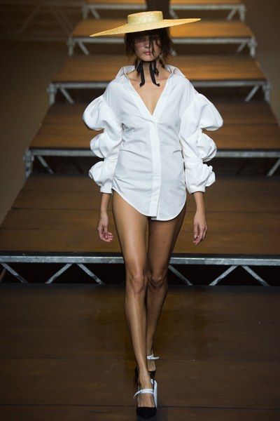 Summer Ideas, Brigitte Bardot, Fashion Show Collection, Vogue Paris, Spring 2017, Fashion 2017, Fashion Week Spring, Primavera Estate, White Shirt