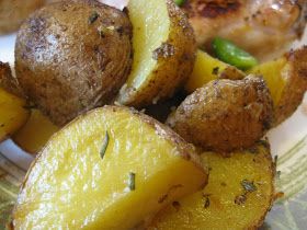 Carpe Cibus: Oven Roasted German Butterball Potatoes with Rosemary Vegetarian Fish, Csa Box, Food Potatoes, German Cooking, Oven Roasted Potatoes, Veggies Side Dishes, Side Dishes Salads, Csa Recipes, New Potatoes