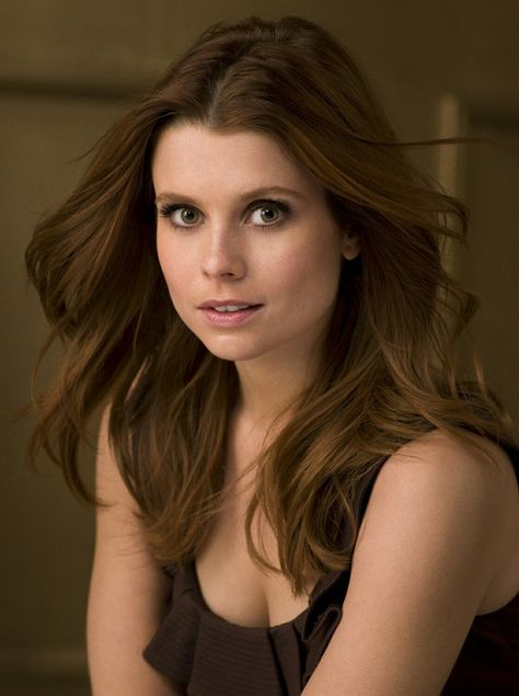 Joanna Garcia Hair, Joanna Garcia Swisher, Joanna Garcia, Katharine Mcphee, Kirsten Dunst, Classy Women, Celebrities Female, Hair Cuts, Celebrities