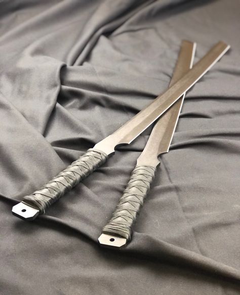 Tactical Swords, Pretty Knives, Tactical Gear Loadout, Swords Medieval, Cool Swords, Samurai Swords, Cool Knives, Spring Steel, Armor Concept