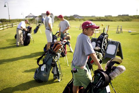 So You Want to Be a Caddie | Golf Digest Golf Ball Bag, Golf Caddy, Chipping Tips, Driving Tips, Golf Instruction, Golf Digest, Golf Shoes Mens, Play Golf, Travel News