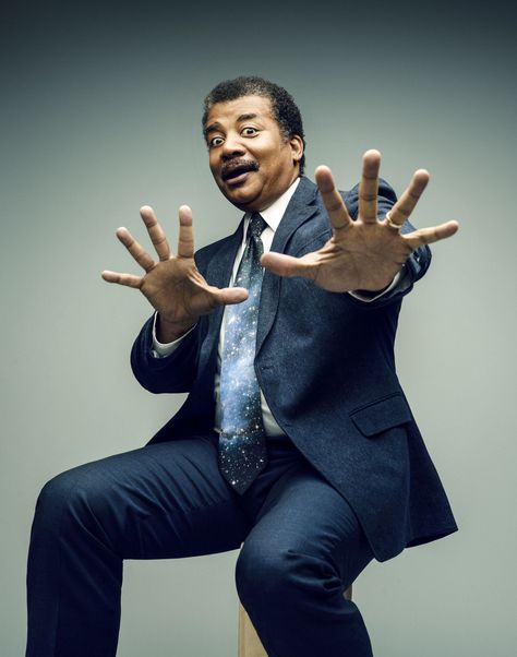 Neil Tyson, Chris Jordan, Pleasing People, Gulliver's Travels, Science Club, Neil Degrasse Tyson, Esquire Magazine, Historical People, Charles Darwin