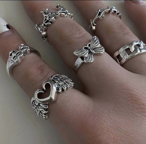 grunge rings Grunge Ring, Grunge Jewelry, Edgy Jewelry, Indie Jewelry, Y2k Jewelry, Dope Jewelry, Funky Jewelry, Cute Rings, Hand Jewelry