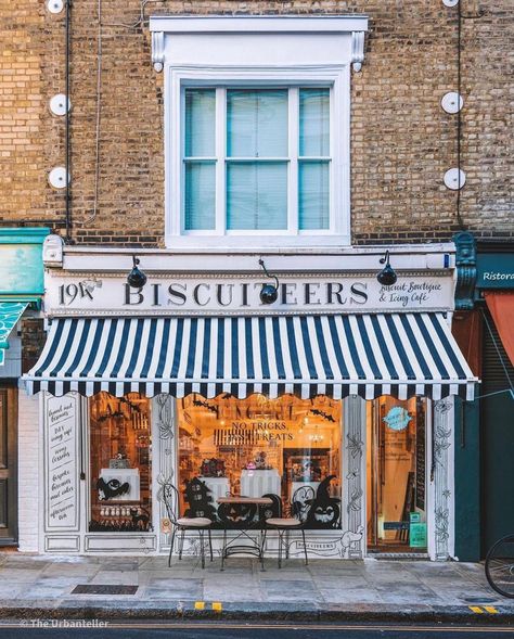 Bakery Store, Cosy Vibes, Shop Facade, European Doors, Cute Store, Storefront Design, Shop Fronts, Unique Buildings, Shop Front Design