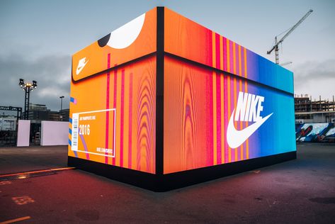 Set Creative Nike Event, Olympic Basketball, Interactive Exhibition, Basketball Theme, Nike Snkrs, Us Olympics, Experiential Marketing, Street Marketing, Branding Ideas