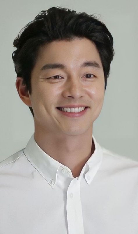 Gong Yoo Smile, Lee Dong Wook, Korean Star, Gong Yoo, Beautiful Creatures, Korean Actors, Kdrama, Drama, Actors