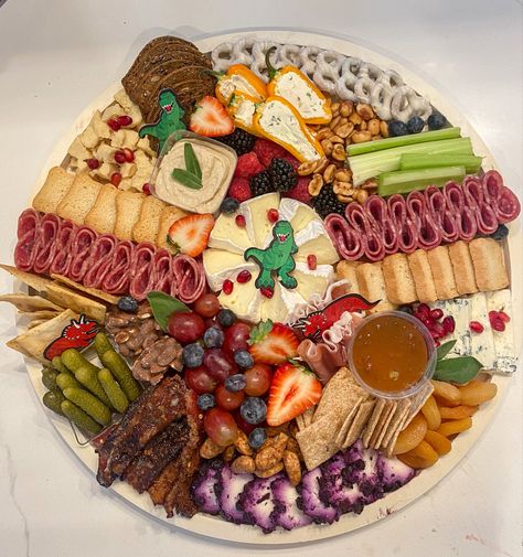 Dinosaur Party Charcuterie Board, Charcuterie Board Dinosaur, Dino Charcuterie Board, Dinosaur Charcuterie Board, Dinosaur Birthday Party Food, Make A Dinosaur, Park Birthday, A Charcuterie Board, Birthday Party Food