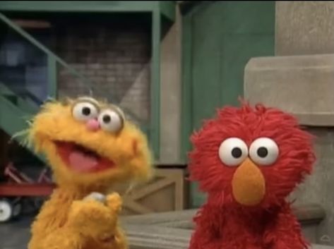 Elmo Wallpaper, Elmo And Friends, Elmo World, Sesame Street Muppets, Silly Puppets, Sesame Street Characters, Fraggle Rock, The Muppet Show, Goofy Pictures