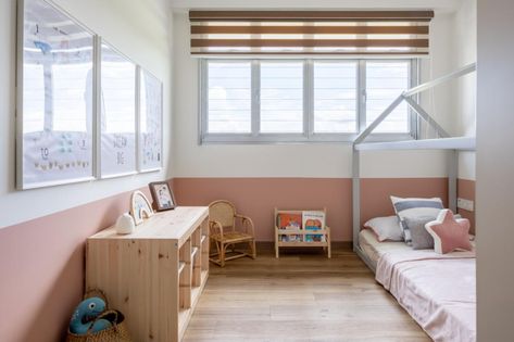 Check out this Scandinavian-style HDB Bedroom and other similar styles on Qanvast. Hdb Singapore, Girl Room Design, Hdb Renovation, Singapore Interior Design, Singapore Interior, Girls Room Design, Interior Design Singapore, Scandinavian Bedroom, Bedroom Renovation