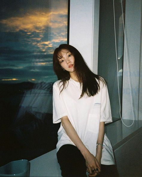 Lee Sung Kyung Photoshoot, Lee Sung Kyung Wallpaper, Lee Sung Kyung, Sung Kyung, Joo Hyuk, Jessica Jung, Lee Sung, Korean Actresses, Korean Model