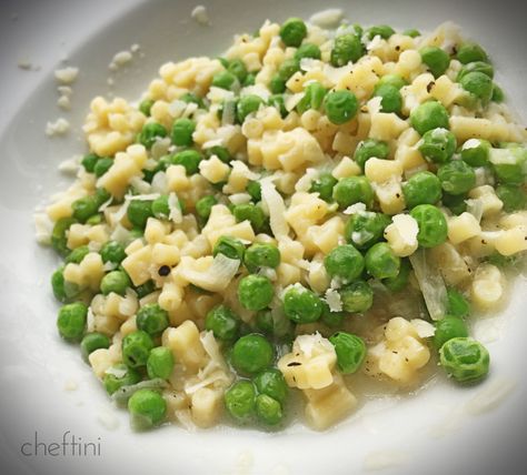 Pasta And Peas Recipe, Peas And Pasta, Pasta And Peas, Pasta Peas, Sicilian Pasta, Classic Italian Pasta, Summertime Salads, Peas Recipe, Pasta Water