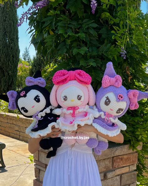 Kuromi Crochet Pattern Free, Crochet Monster High, Toys Quotes, Hello Kitty Crochet, My Melody And Kuromi, Melody And Kuromi, Crochet Doll Tutorial, Easy Crochet Animals, Crochet Cushion Cover