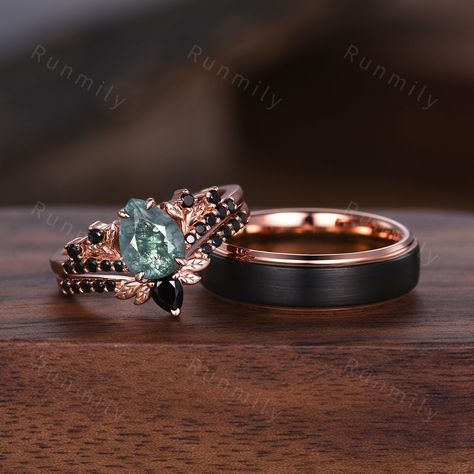 Here we have a Vintage Pear Moss Agate Couples Ring Rose Gold Matching Ring Set His and Hers Wedding Band Green Agate Ring For Men For Women Promise Ring ITEM DESCRIPTION ✦ Handmade, high-quality item! ✦ Material: Sterling Silver/Tungsten/14K Solid Gold ►Sold as a two-piece set ►His ring is Rose Gold and Black Tungsten Carbide. ►His band width: 6mm ►His tungsten ring will not turn green itself and will not cause your skin to turn green.  ✦ Durable - Incredibly Scratch-Resistant to always look gr Mens Crystal Ring, Couples Rings Matching, Moss Agate Ring For Men, Green Wedding Ring Set, Matching Engagement Rings His And Hers, Couple Bands Rings, Pear Moss, Green Wedding Rings, His And Her Wedding Rings