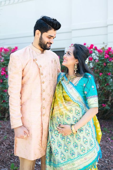 Baby Shower Saree, Baby Shower Reveal Ideas, Indian Baby Showers, Documenting Life, Shower Pics, Maternity Photography Poses Pregnancy Pics, Baby Bump Photos, Pregnancy Art, Baby Shower Photography