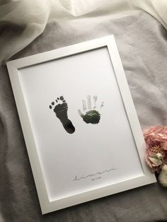 Vom Avea Un Copil, Perlengkapan Bayi Diy, Baby Art Projects, Baby Rosa, Newborn Baby Photoshoot, Baby Room Inspiration, Baby Inspiration, Foot Print, Foto Baby