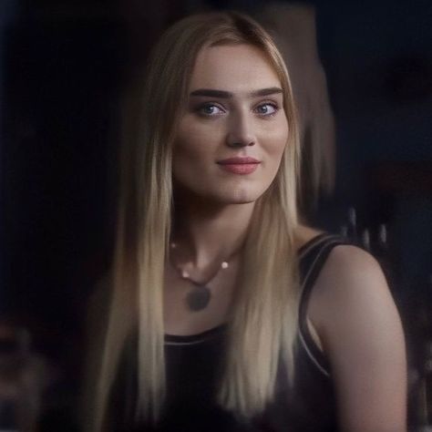 Mary Campbell Meg Donnelly, Mary Campbell, Mary Winchester, Saban's Power Rangers, Meg Donnelly, Women Appreciation, Hit Girls, Zombies 2, Zombie Disney