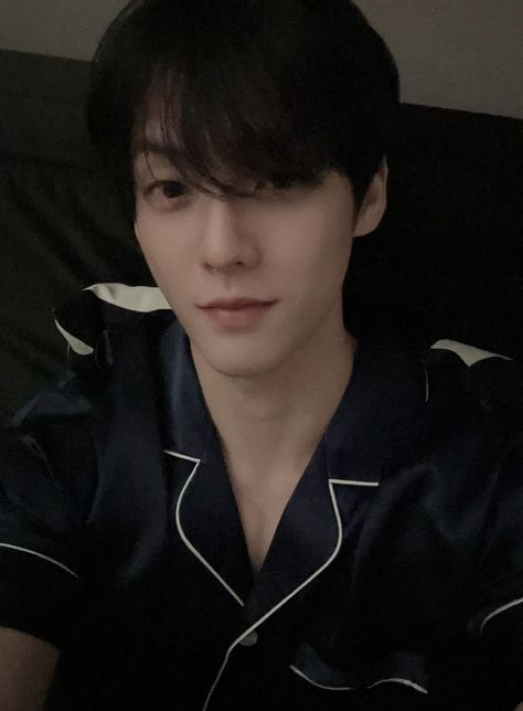 [Weverse moment] 230810 #BTOB #MINHYUK Bf Selfie, Huta Minhyuk, Btob Lee Minhyuk, Minhyuk Btob, Lee Changsub, Pop P, Btob Minhyuk, Ahn Hyo Seop, Lee Minhyuk