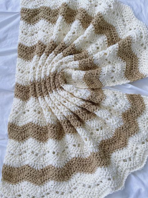 Afgan Patterns, Baby Girl Boho, Crochet Ripple Pattern, Boy Crochet, Tan Crochet, Crocheted Blankets, Baby Boy Blanket, Beautiful Baby Blanket, Crochet Shoes Pattern